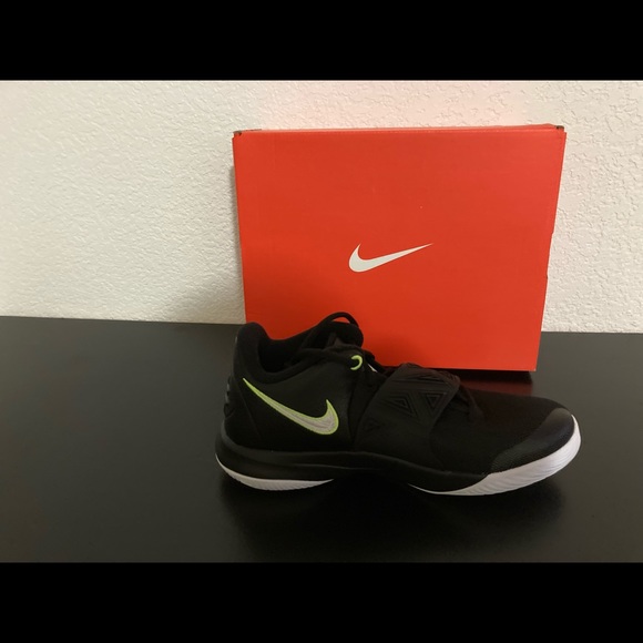 NEW NIKE KYRIE FLYTRAP III (GS) SIZE 4.5 5.5 6 6.5  BQ5620001 AUTHENTIC KIDS - Picture 7 of 16